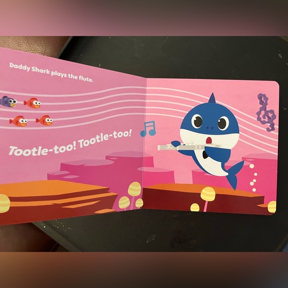 Baby Shark: Baby Shark and the Family Orchestra - Board book By Pinkfong - Picture 4 of 4